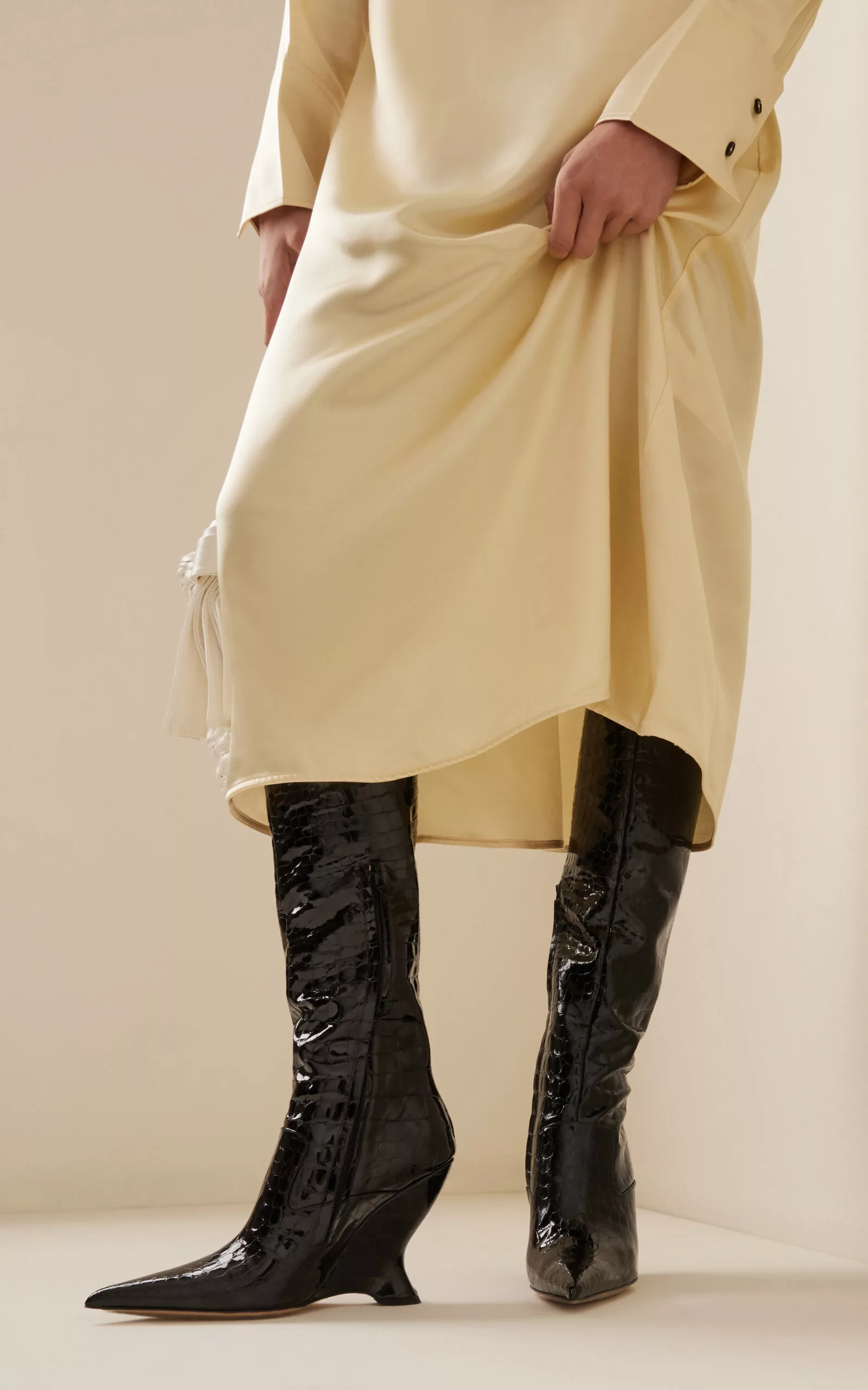 Bottega Veneta Punta Gloss Croc Leather Boots 5 Bottega Veneta Punta Gloss Croc Leather Boots - Image 3